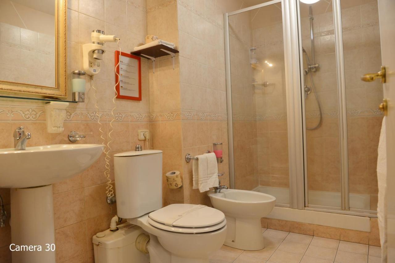 Deluxe Double or Twin Room Balcony,1380474257:JPEG